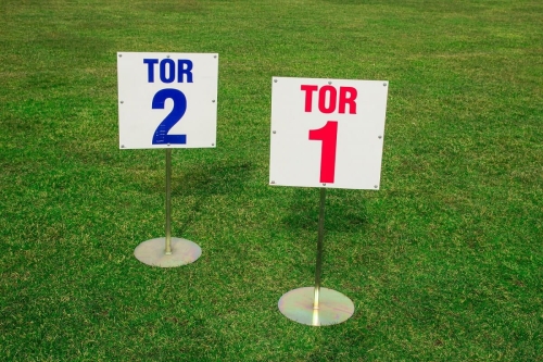 Tabliczki informacyjne – oznakowanie torów