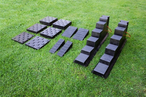 Zestaw klinów i podkładów do stabilizacji MS III